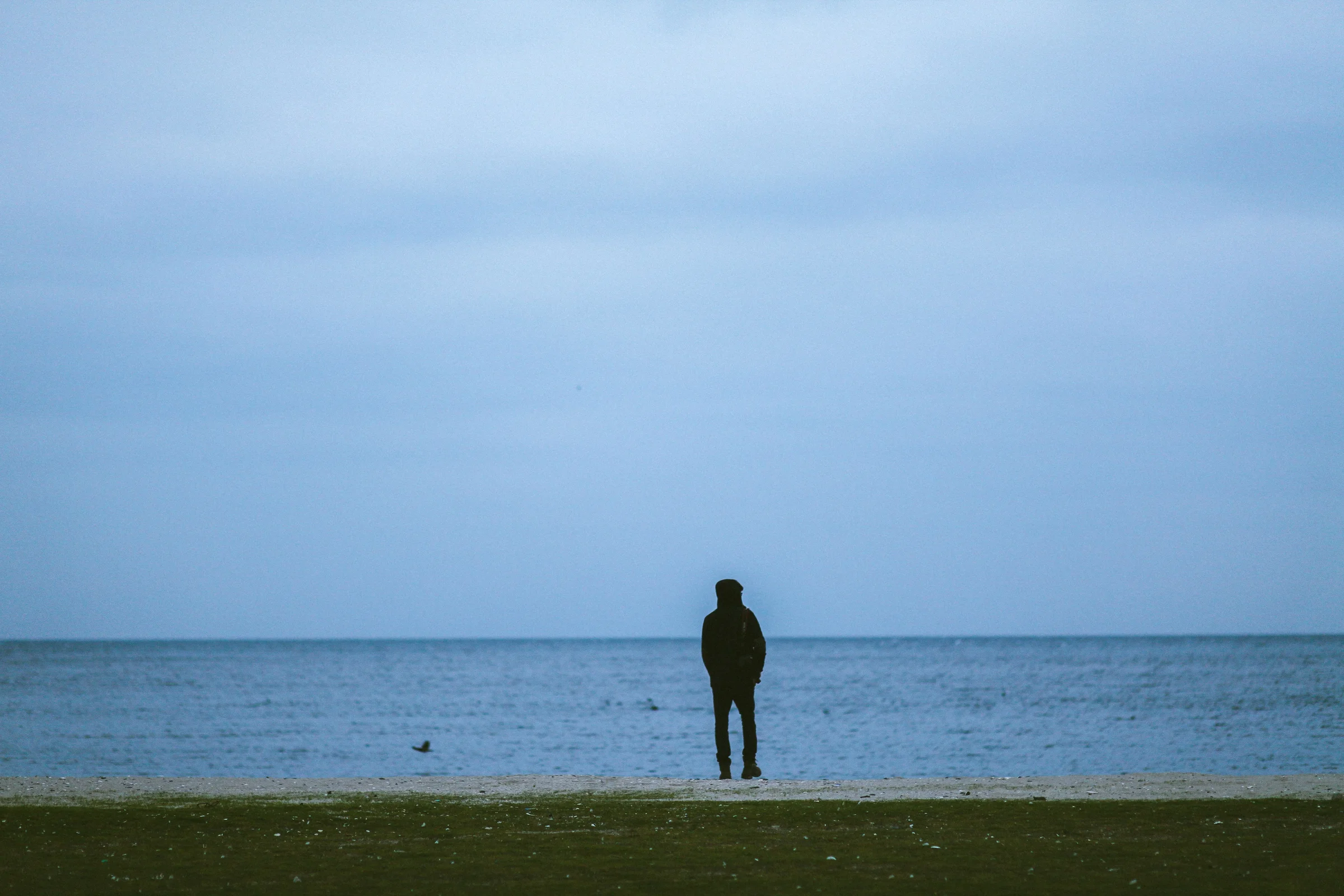 天邊閃爍的流星，浪子回家了。