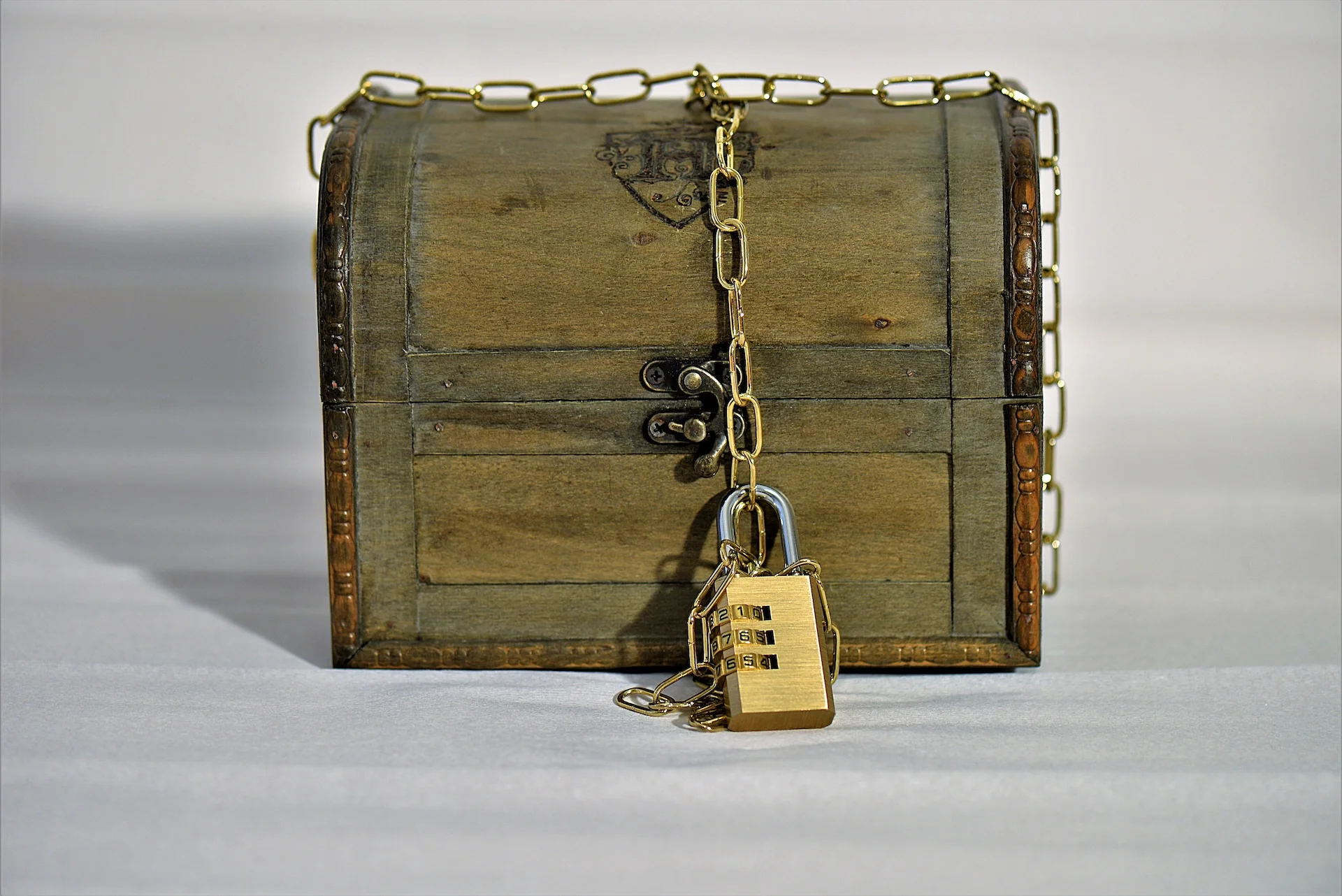 hoerwin56-treasure-chest-3005312.webp