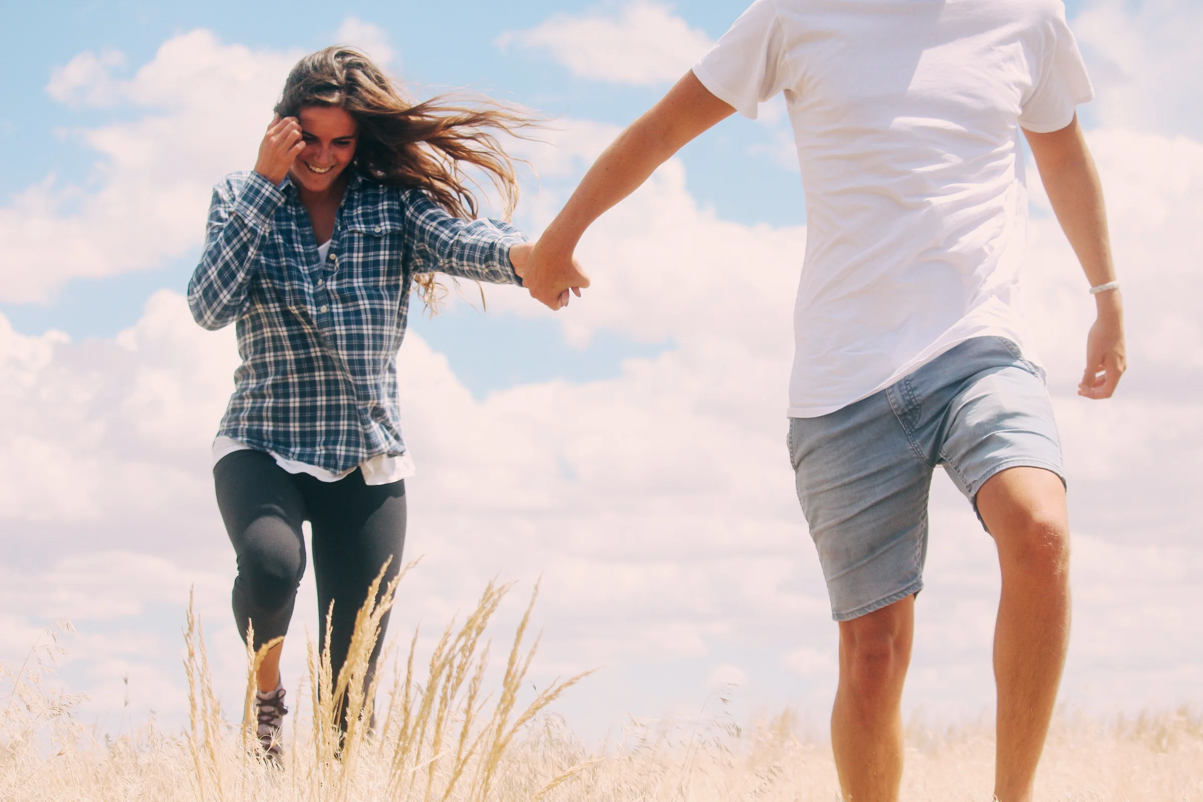pexels-couple-1869206.webp